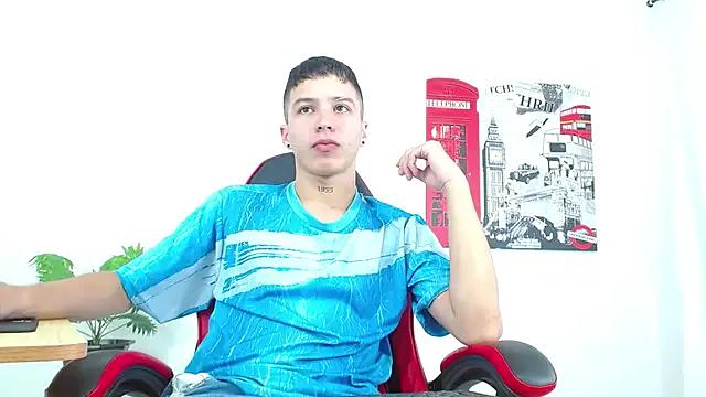 Freechat Cumandres18 on StripChat