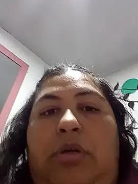 curvy_diva_ — you show open pussy in closeup