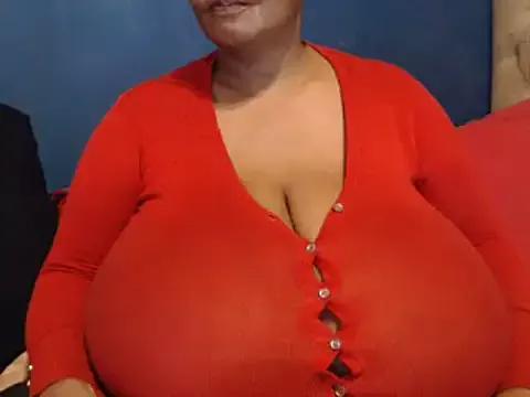 Freechat CUTEFIRMMELONSS on StripChat