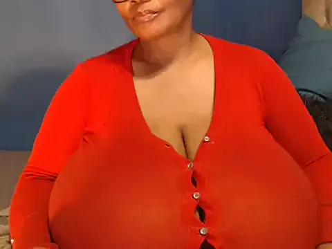 Freechat CUTEFIRMMELONSS on StripChat