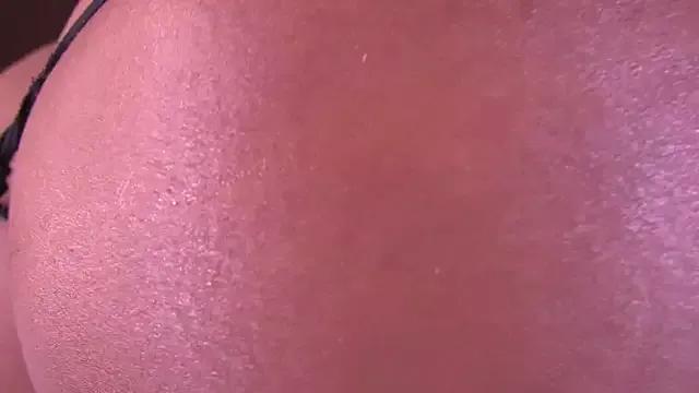 Dakota_Lee on StripChat