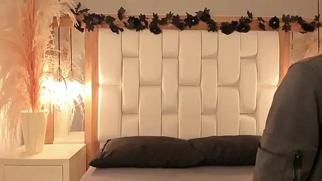 StripChat Daphne_And_Roger is Freechat Daphne_And_Roger — Fuck the pussy nonstop until cum