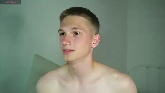 Freechat dustyn_fox on StripChat