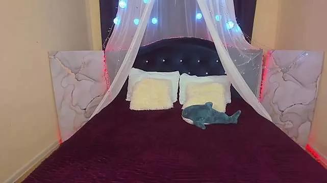 EffieMinki on StripChat 