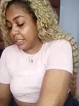 ELLA_KELLY on StripChat 