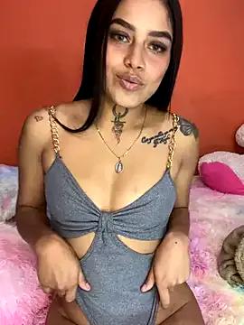 Freechat Emily_sharlot on StripChat