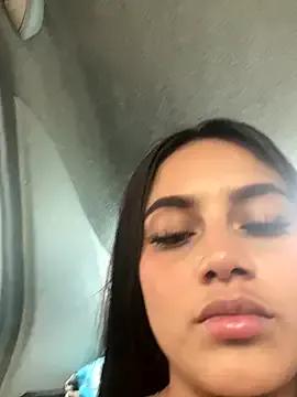 Freechat Emily_sharlot on StripChat