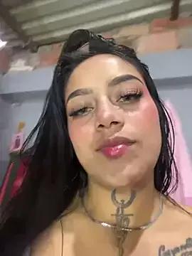 Freechat Emily_sharlot on StripChat