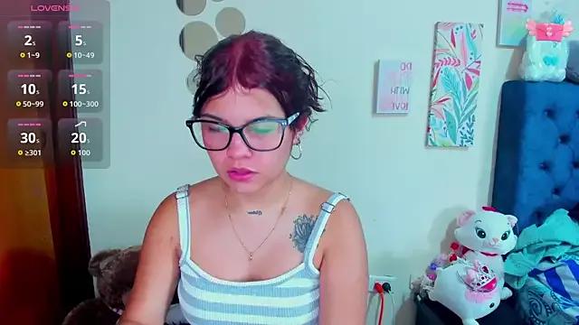 Freechat Emma_boo on StripChat