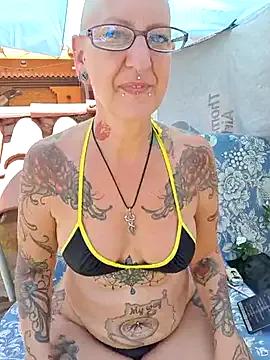 Freechat Emma_Milf25 on StripChat