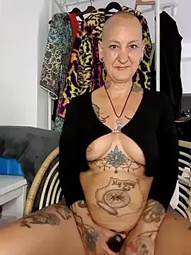 Freechat Emma_Milf25 on StripChat