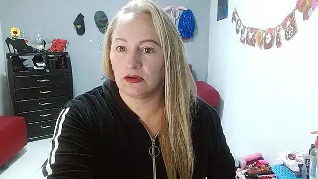 emperabigbootybigass on StripChat 