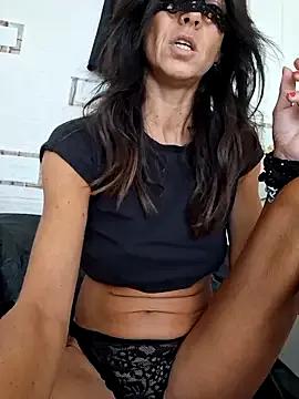 Freechat EmySkinny85 on StripChat