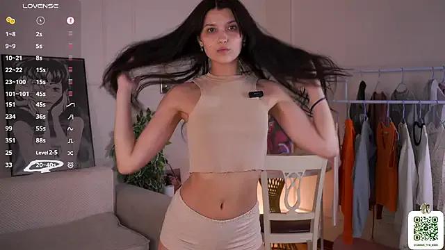 ErlineDumford — Make my booty shine (oil on booty)