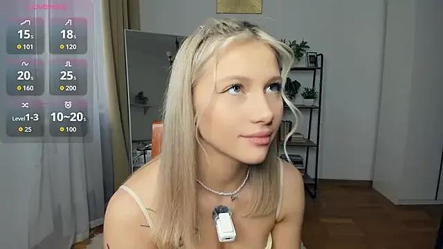 FaaBinaa on StripChat