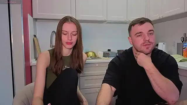 fcjuicy_pussy — hot girls kiss