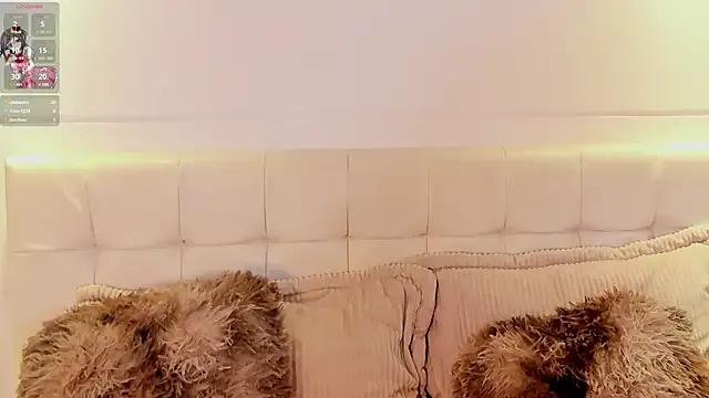 Freechat fiorella_paris on StripChat