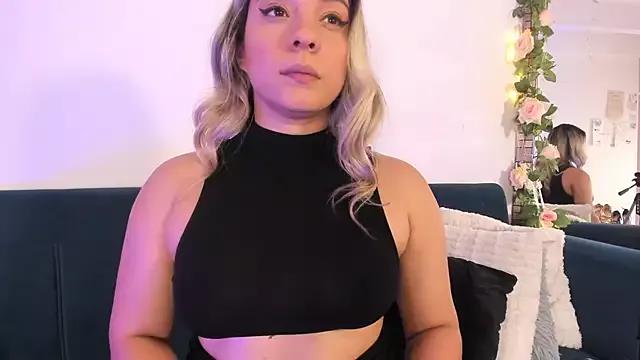 Gaia_Stone on StripChat 