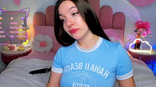 StripChat GiaCale is Freechat GiaCale — Put me in doggy and rip off this bodysui