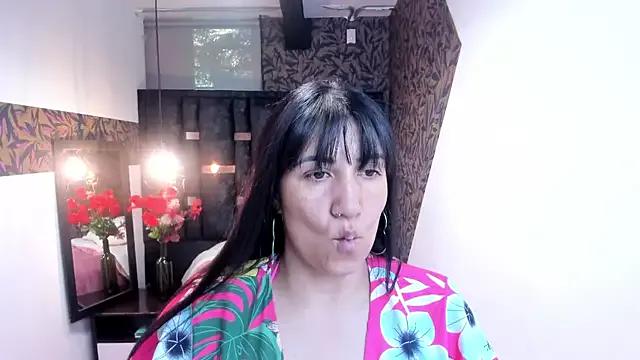 Freechat GiaFox_ on StripChat