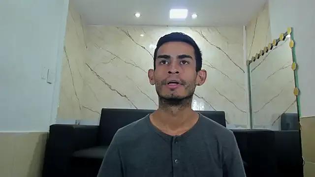 Freechat Golldens_Dreamss on StripChat