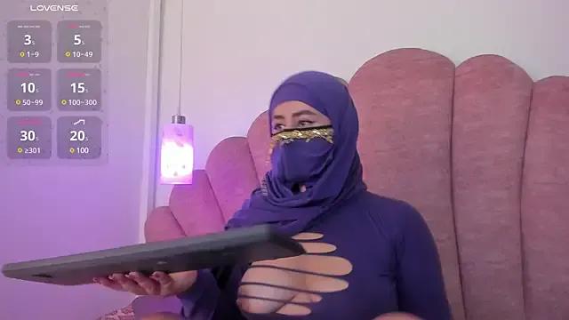 Private halabi_saha on StripChat