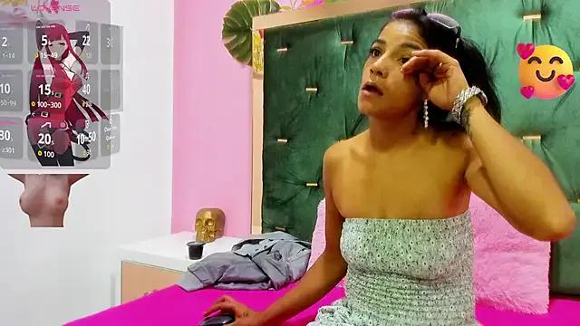 Freechat Hellen__4master on StripChat