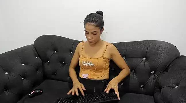 Freechat Hellen__4master on StripChat