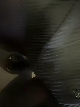 HiddenHoneyLDN on StripChat 