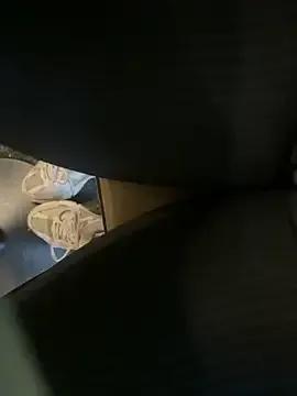 HiddenHoneyLDN on StripChat 