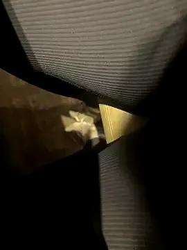 HiddenHoneyLDN on StripChat 