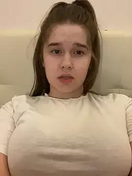 Freechat HornyGirlH on StripChat