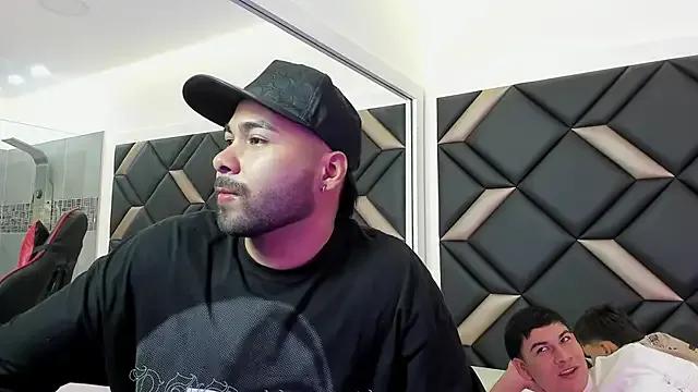 Hot_Threesomee — blowjob in the air