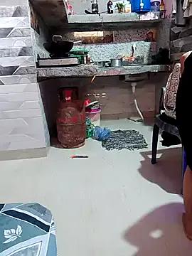 husa_Malikaa on StripChat