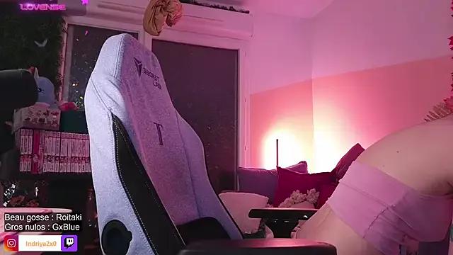 Freechat Indriya2x0 on StripChat