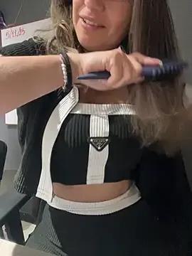 Isabella_Varella — Oil in boobs in the office