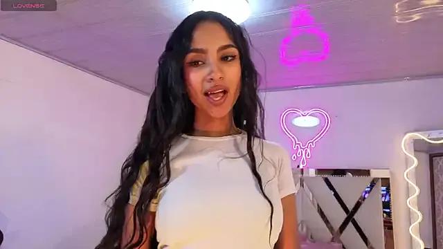 Jazmin_tay — naked+dance