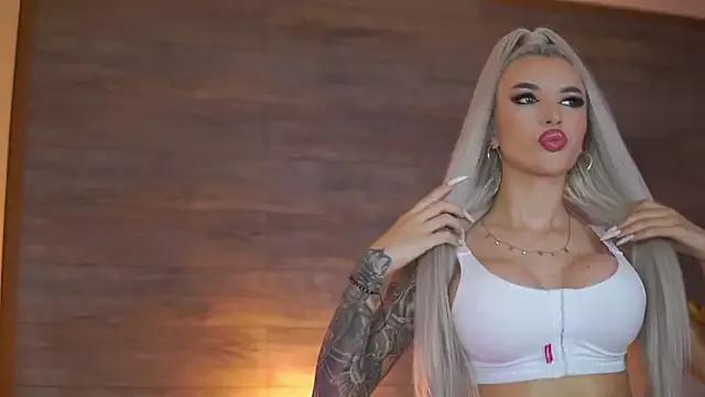 Freechat Juicy_Jessye on StripChat