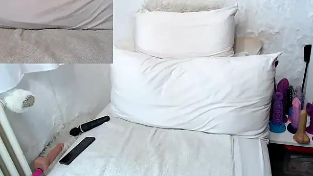 Private Julia-Sugar on StripChat