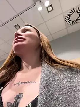 Freechat justmilaa on StripChat