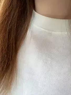 Freechat justmilaa on StripChat