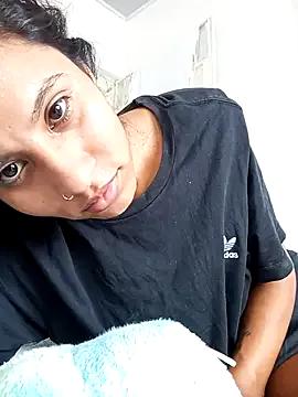 Karii-R — are you thirsty?BIG SQUIRTT