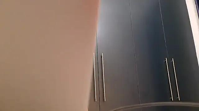 katt008 on StripChat 