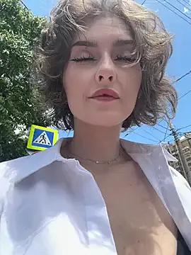 KellyKeler on StripChat 