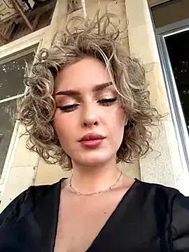 KellyKeler on StripChat 