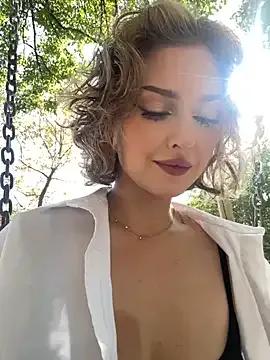 KellyKeler on StripChat 