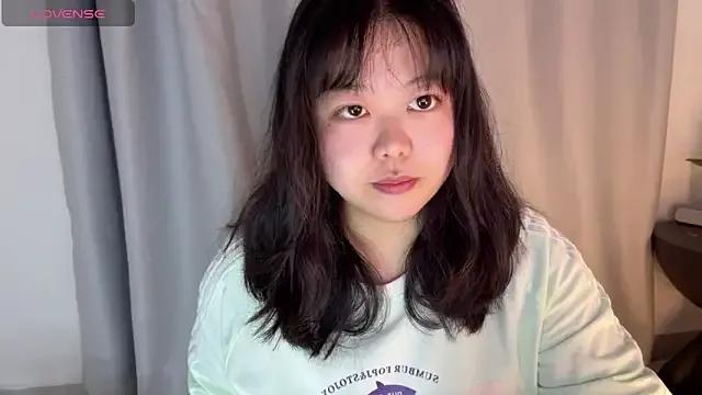 Kittenfishing on StripChat 