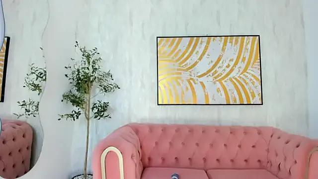 Freechat Krissi_latore on StripChat