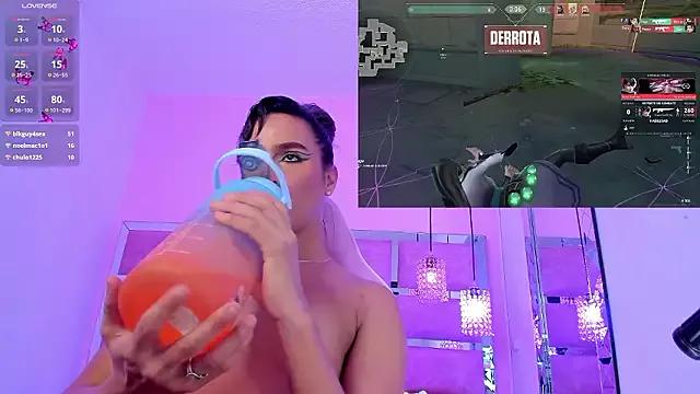 KylieVictoria on StripChat