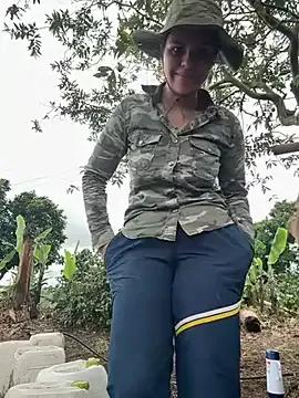 Freechat lalilamassu1 on StripChat